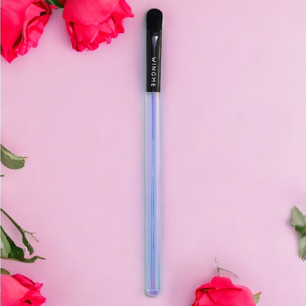 NWT WINGME COSMETICS Perfect Eyeshadow Shading Brush